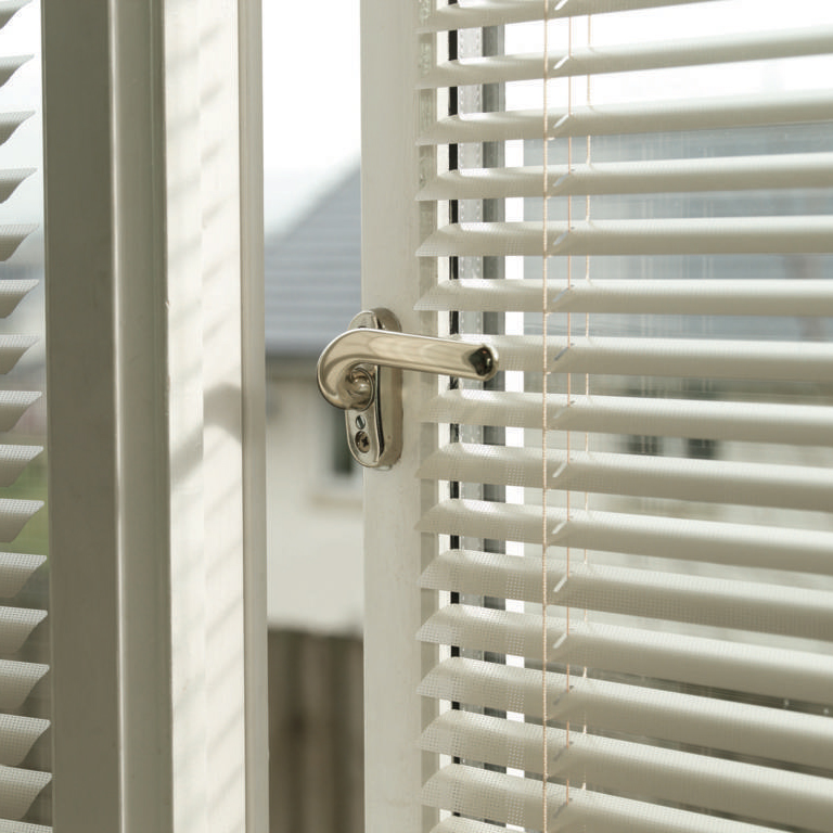 aluminyum-jaluzi-perde-resimleri-1546_1